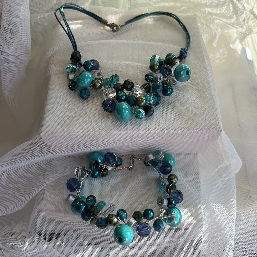 Turquoise Blue Ceramic Bead & Crystal Mixed Media Beaded Necklace Handmade NEW - Picture 4 of 17